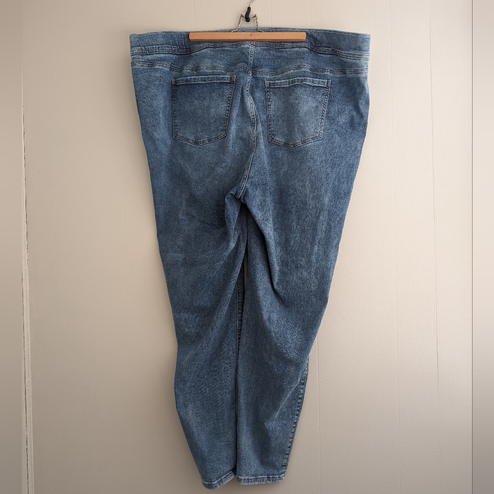 Torrid Skinny Lean Jeans - Picture 5 of 9